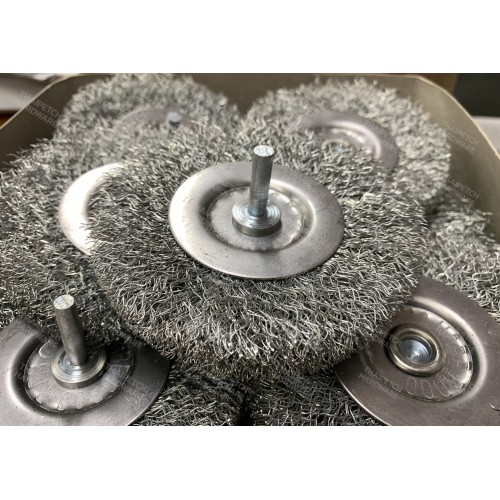 แปรงลวดกลมมีแกน 4"แปรงลวดขัดสนิม  แปรงลวดกลม ใช้งานกับเครื่องสว่าน *** ราคาพิเศษยกโหล 690 บาท *** แปรงลวดกลมมีแกน 4"แปรงลวดขัดสนิม  แปรงลวดกลม ใช้งานกับเครื่องสว่าน *** ราคาพิเศษยกโหล 690 บาท ***